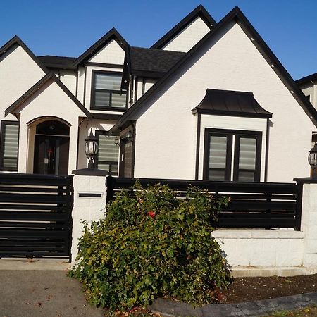 Ground Level One Bedroom Suite Surrey Exterior foto